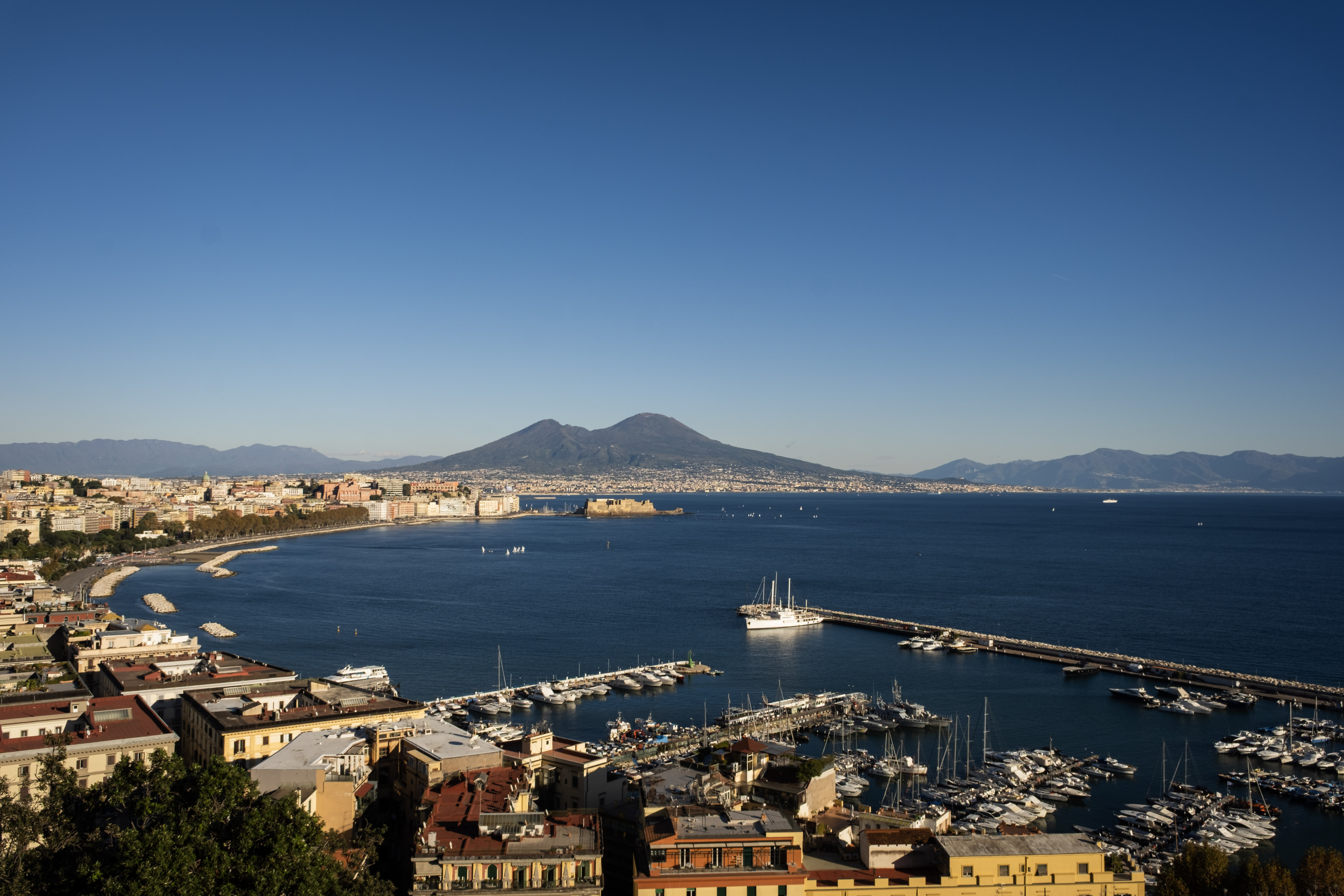 Immagine di copertina per il tour Walking tour & Giro Panoramico in bus